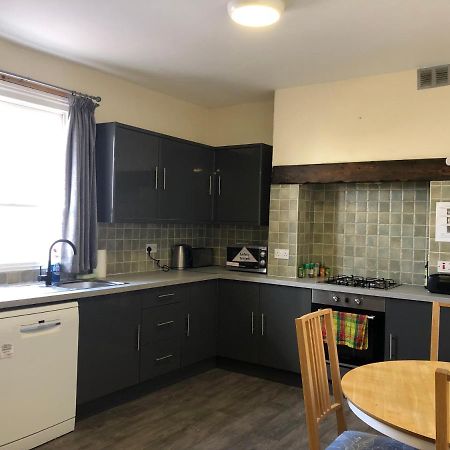 Comfortable Home Away From Home, Town Centre, Free Parking,Multiple Rooms 切尔滕纳姆 外观 照片