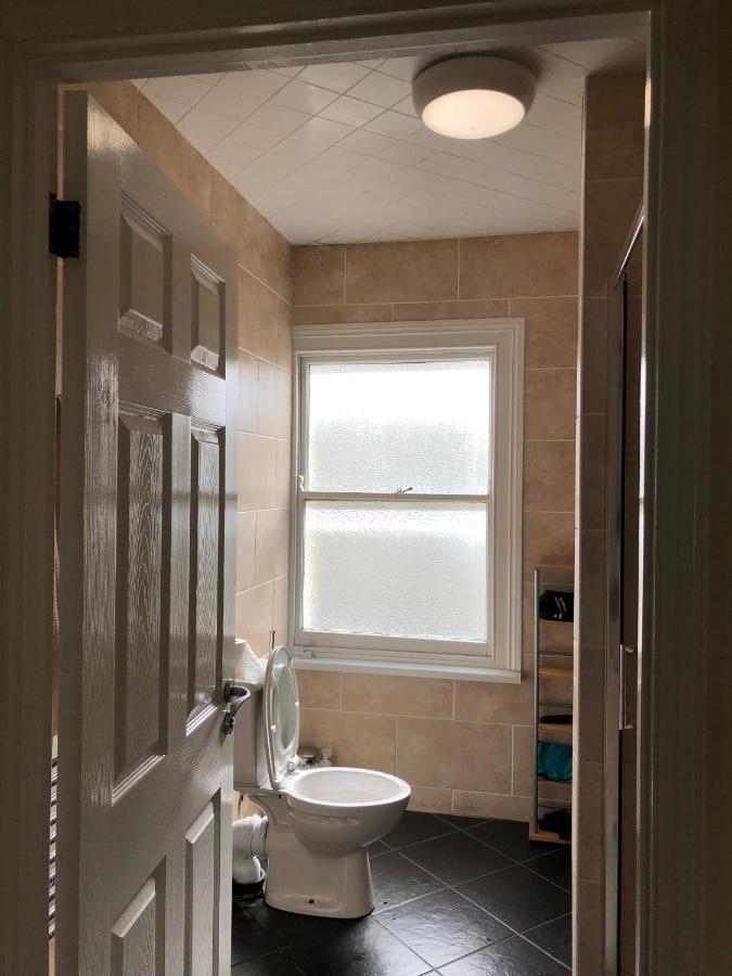 Comfortable Home Away From Home, Town Centre, Free Parking,Multiple Rooms 切尔滕纳姆 外观 照片